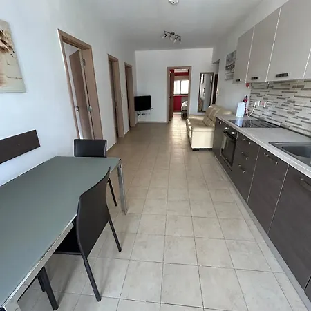 Bright 2Br 2 Bathroom Balcony Near St Julians Apartamento Is-Swieqi